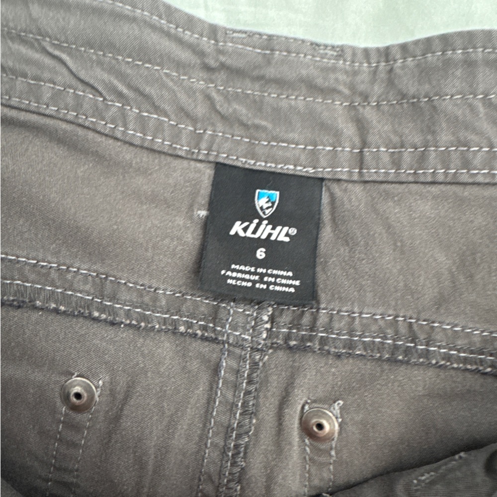 Kuhl gray bermuda shorts Sz 6 women’s EUC - Picture 3 of 5